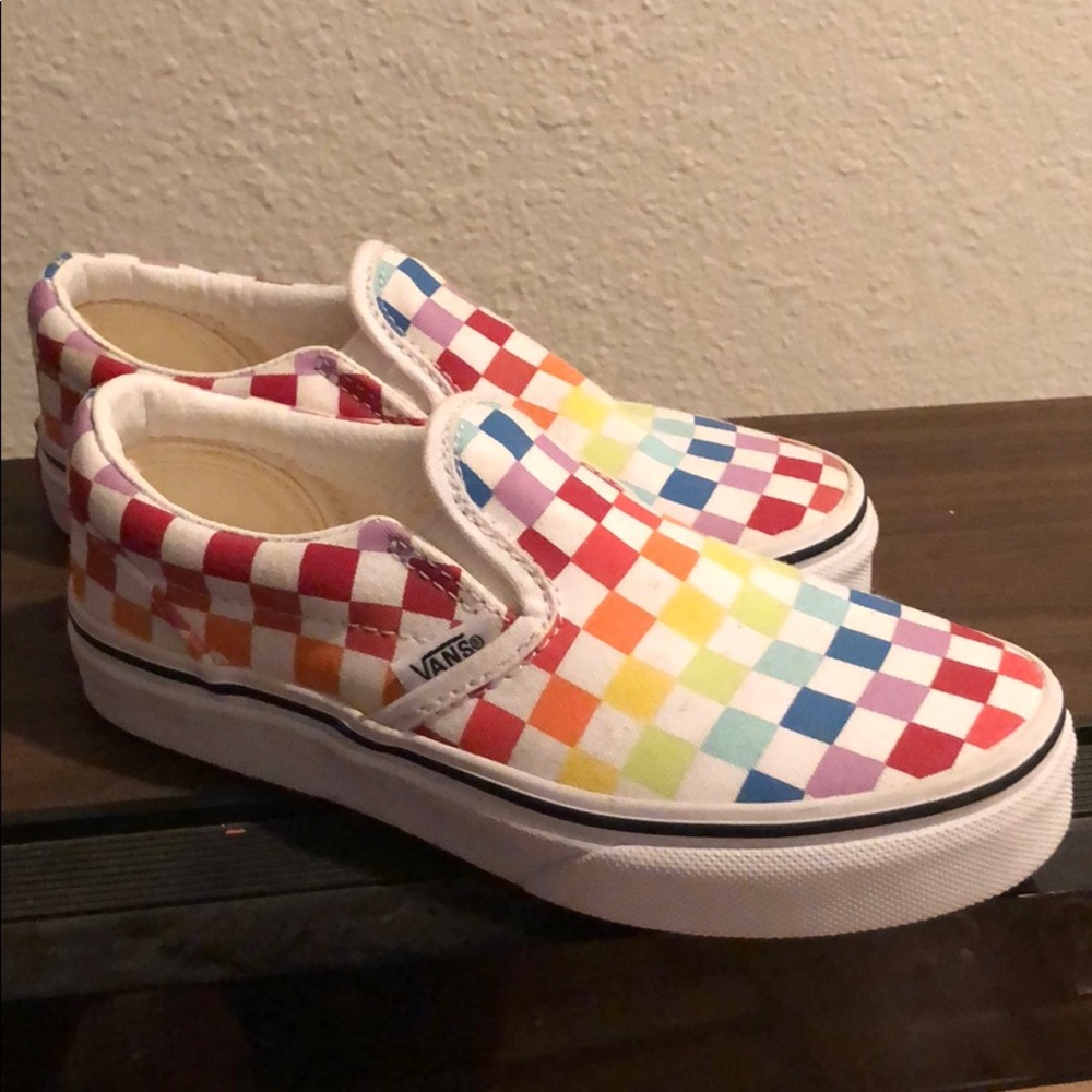 VANS kids Rainbow Checkered slip on sneakers NEW